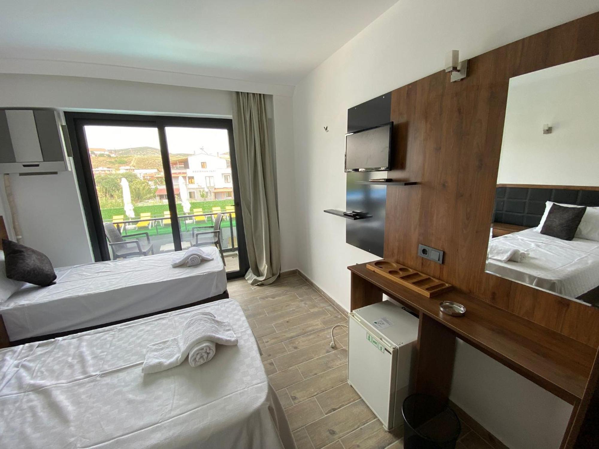 Atas Aqua Otel Avsa Türkeli Εξωτερικό φωτογραφία